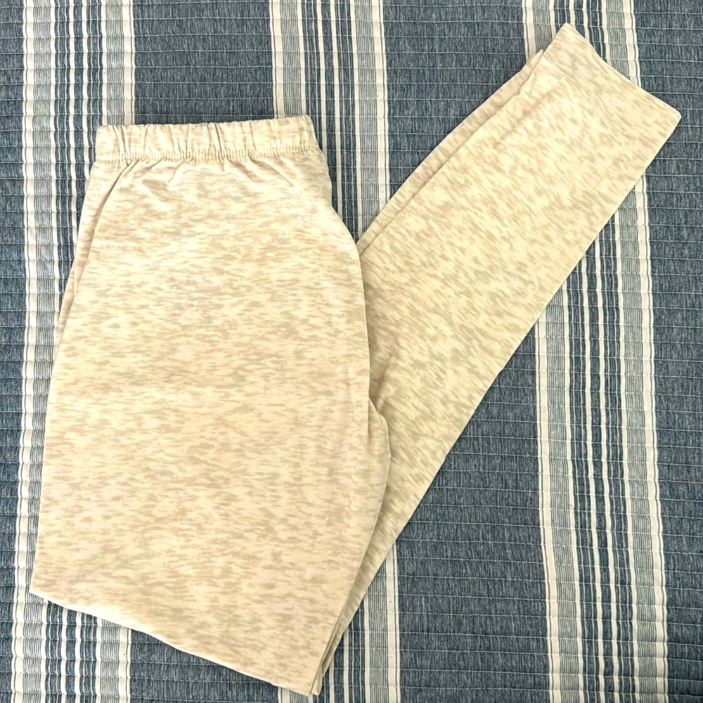 Soft fabric leggings
